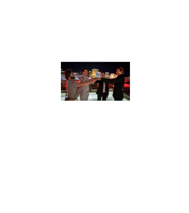  minta sötétkék pólón