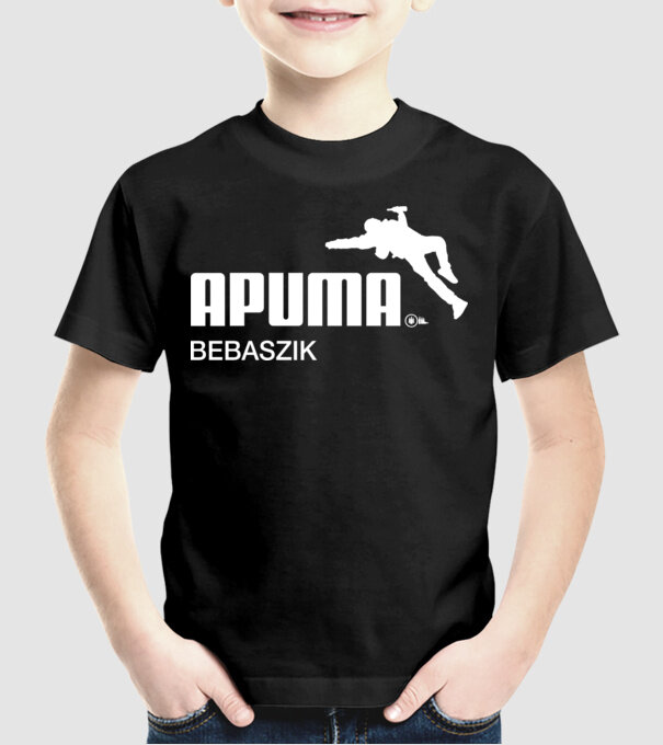  minta fekete pólón